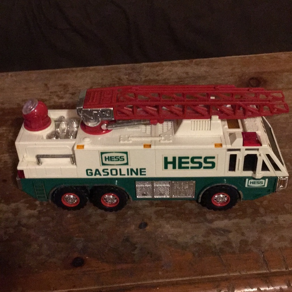 Vintage HESS 1996 emergency truck. Lights and sirens in working condition.